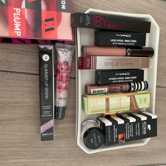 Ipsy Gen Beauty Haul! - Picture 3 of 7